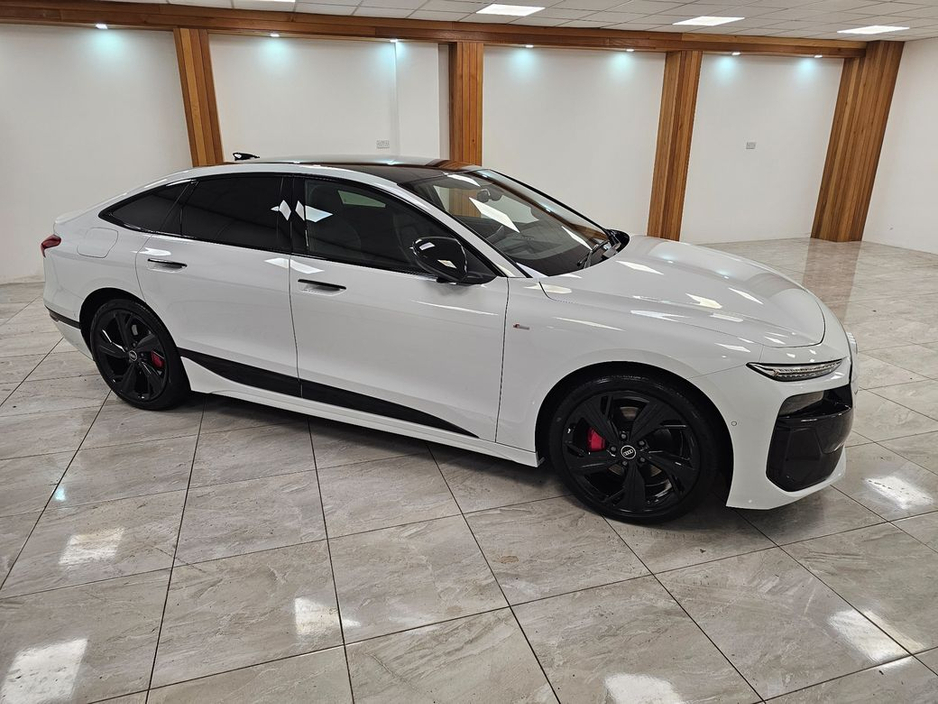 2025 Audi A6 Sportback e-tron - image 6