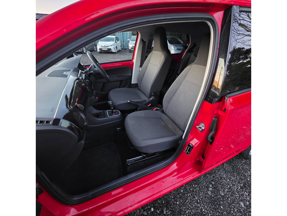 2015 Volkswagen up! 1.0 75BHP MOVE UP €7,950