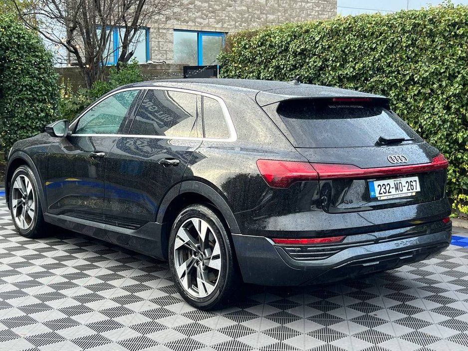 2023 Audi Q8 e-tron E-TRON SPORT 55 QUATTRO // APPLE CARPLAY/ANDROID AUTO // ADAPTIVE AIR SUSPENSION // DUAL ZONE CLIMATE CONTROL €40,950