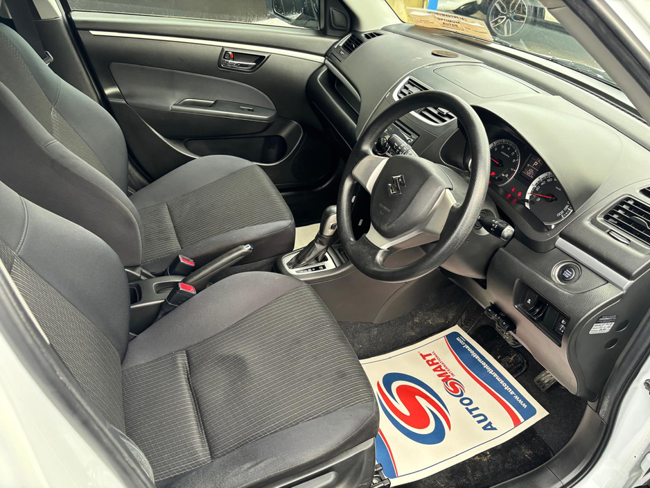 2016 Suzuki Swift - image 4