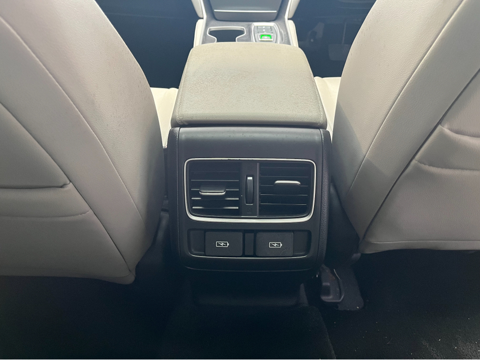 2018 Honda Accord - image 17
