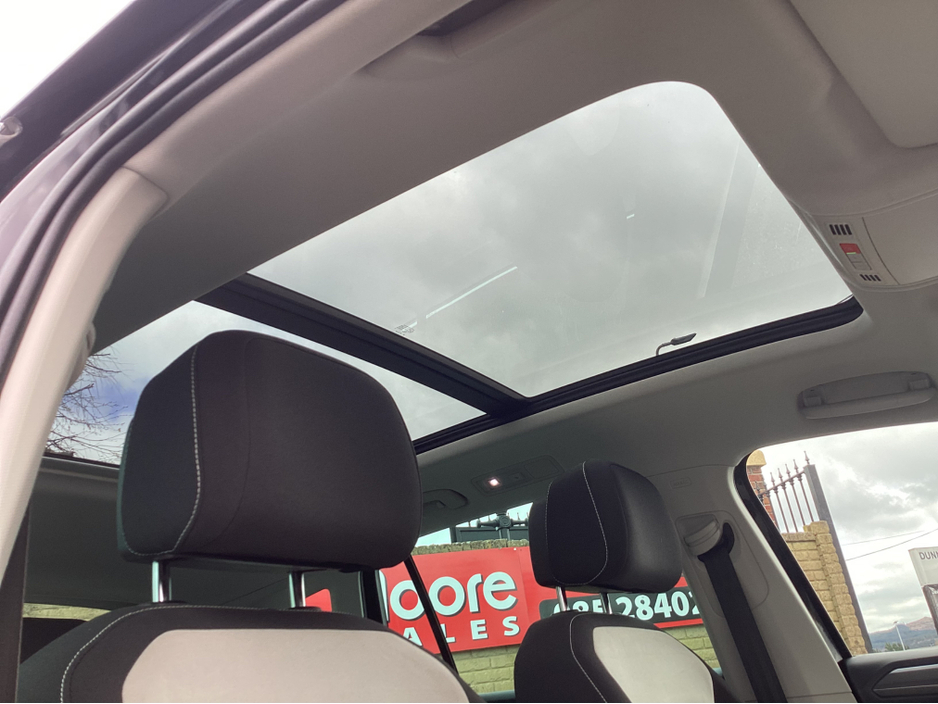 2019 Volkswagen Tiguan - image 15