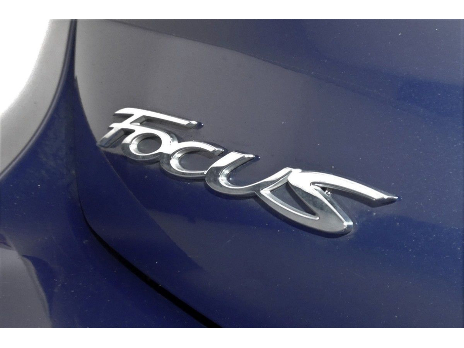 2016 Ford Focus - image 30