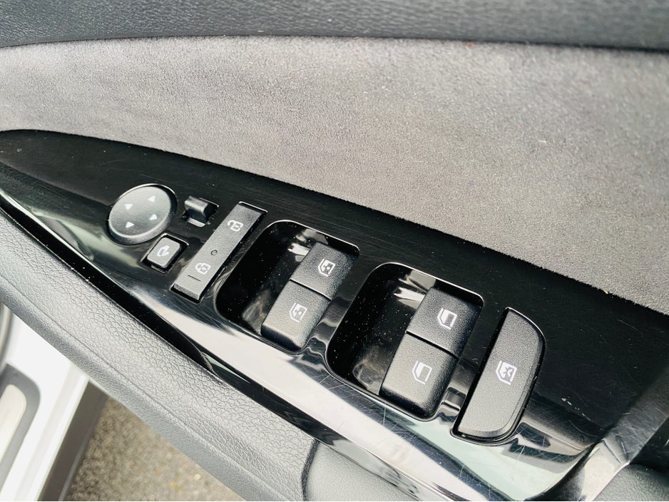 2023 Kia Sportage - image 25