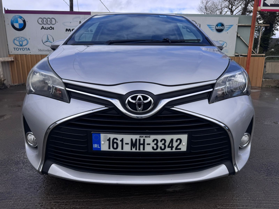 2016 Toyota Yaris - image 7