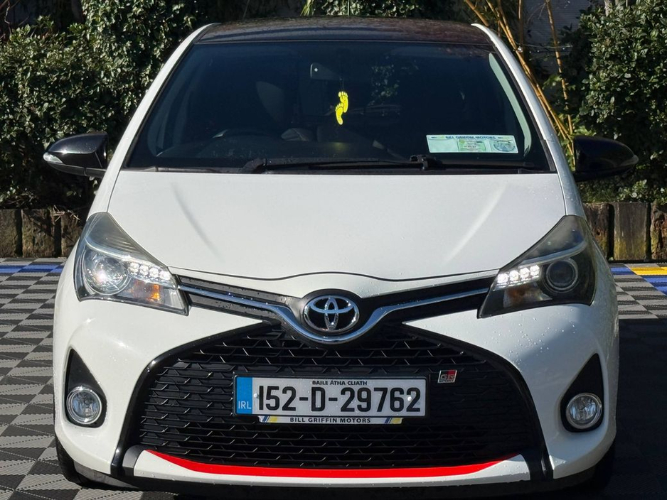 2015 Toyota Yaris - image 14