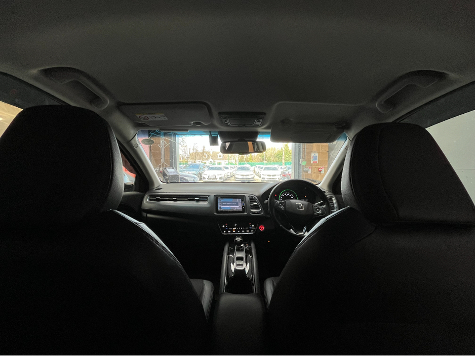 2018 Honda Vezel - image 16