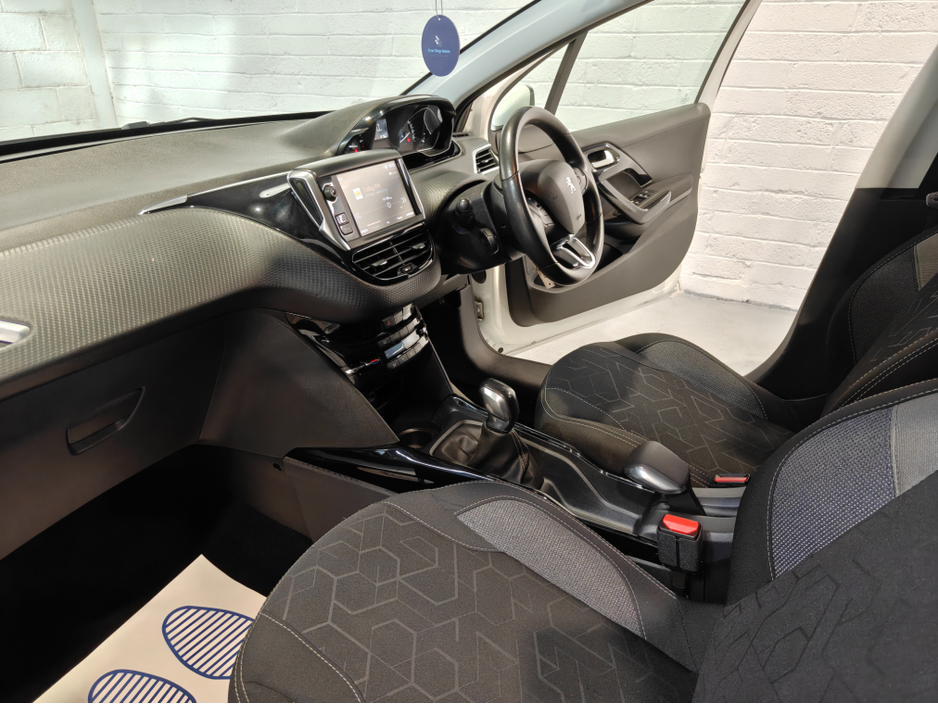 2019 Peugeot 2008 - image 19