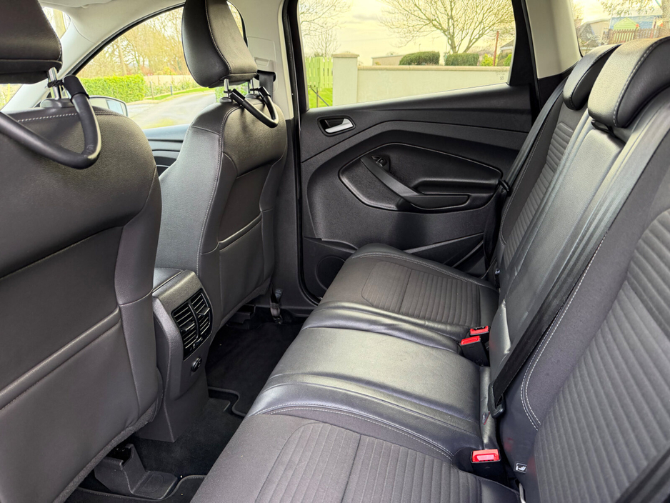 2018 Ford Kuga - image 18