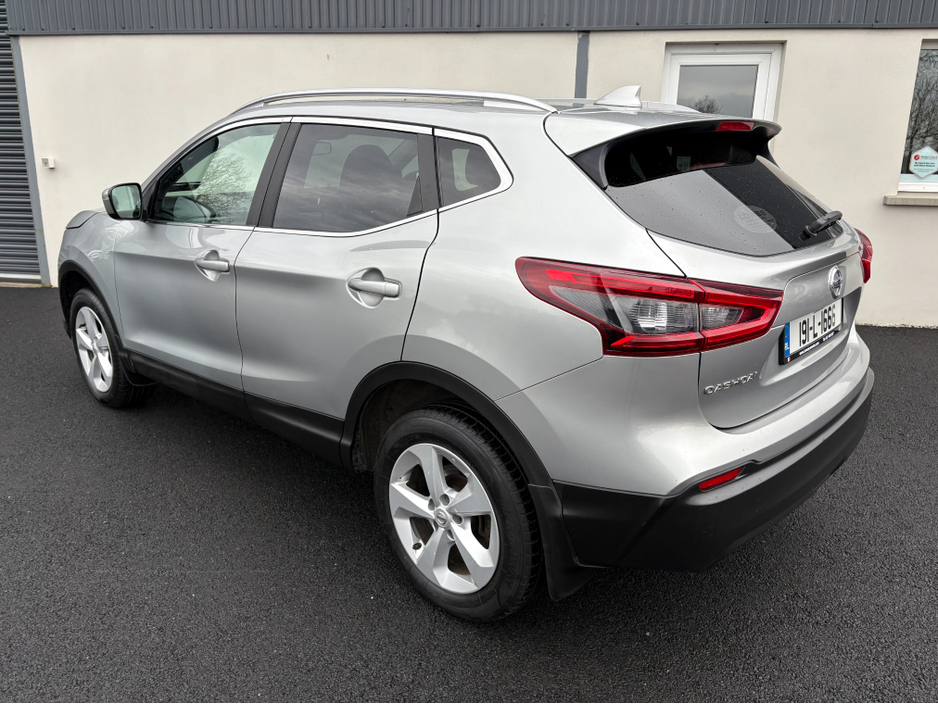 2019 Nissan Qashqai - image 4