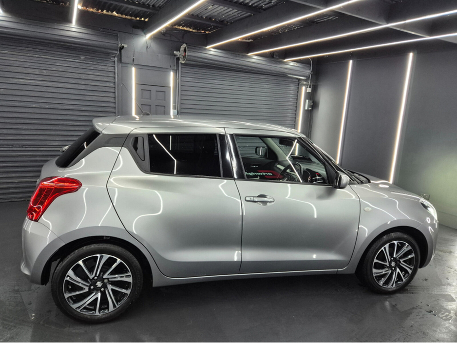 2022 Suzuki Swift - image 23