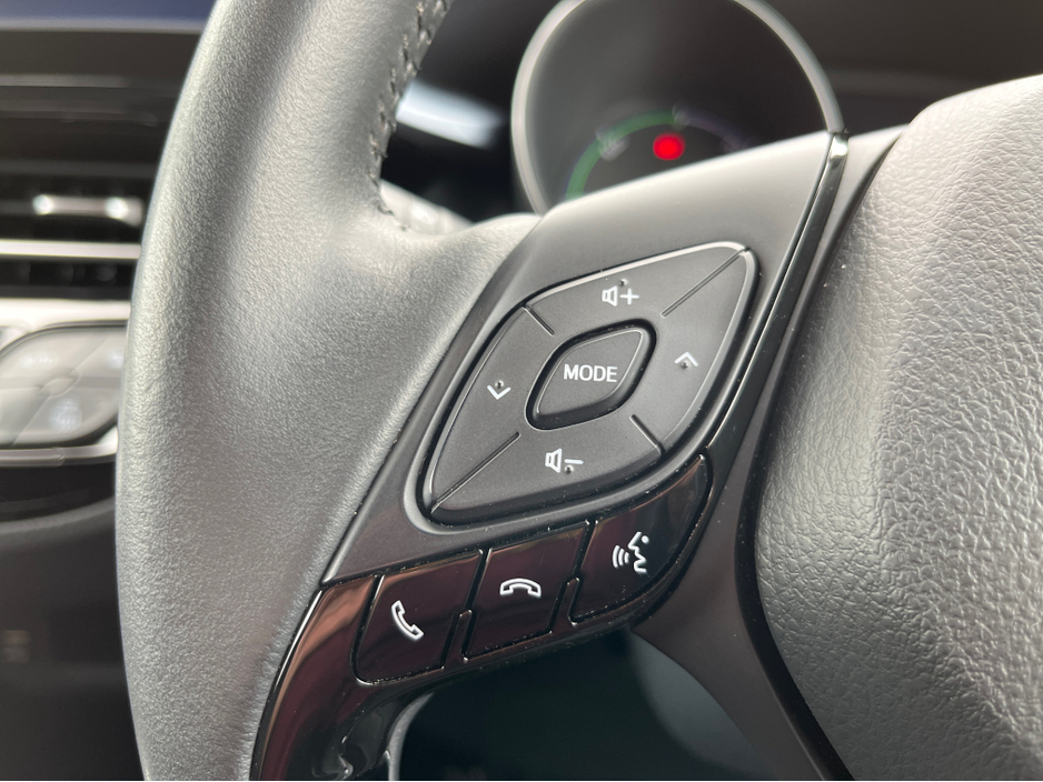 2021 Toyota C-HR 1.8 HYBRID SPORT BI- 4DR AUTO €25,888