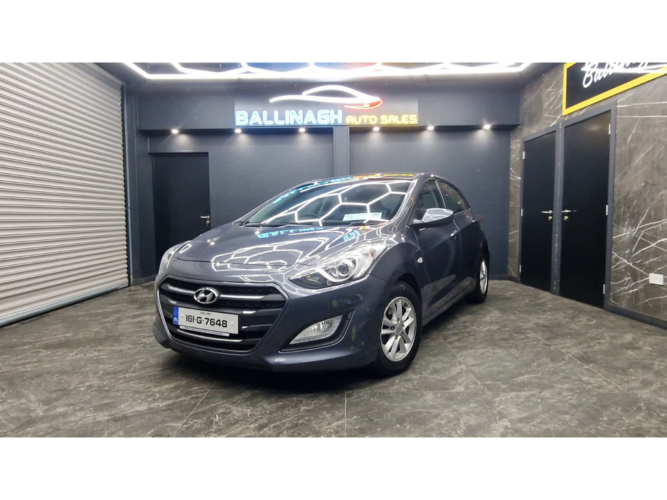 2016 Hyundai i30 - image 4