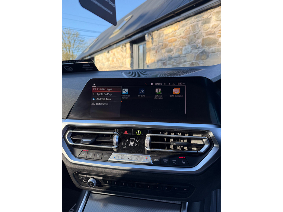 2021 BMW 3 Series - image 14