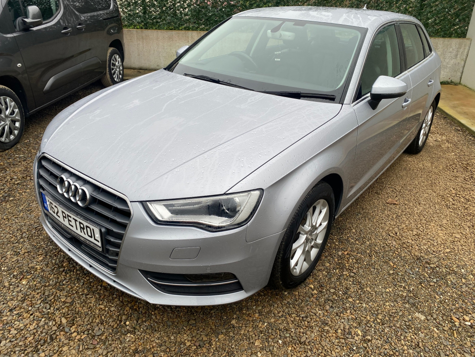 2016 Audi A3 - image 2