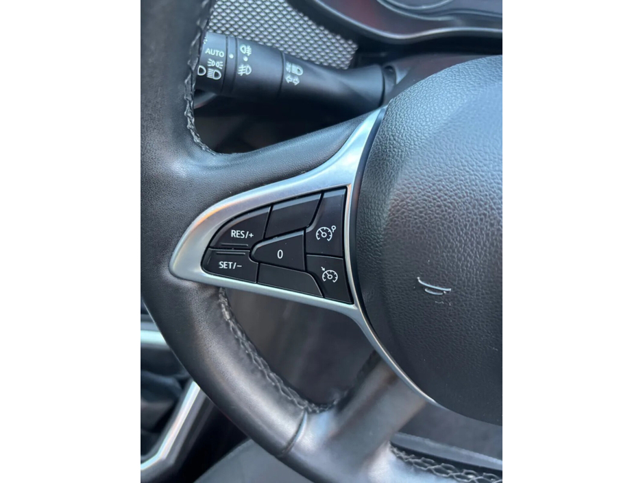 2022 Dacia Jogger - image 25