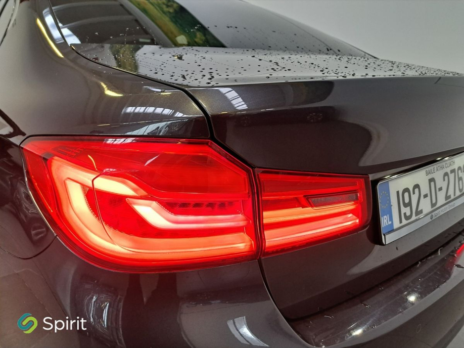 2019 BMW 5 Series - image 22