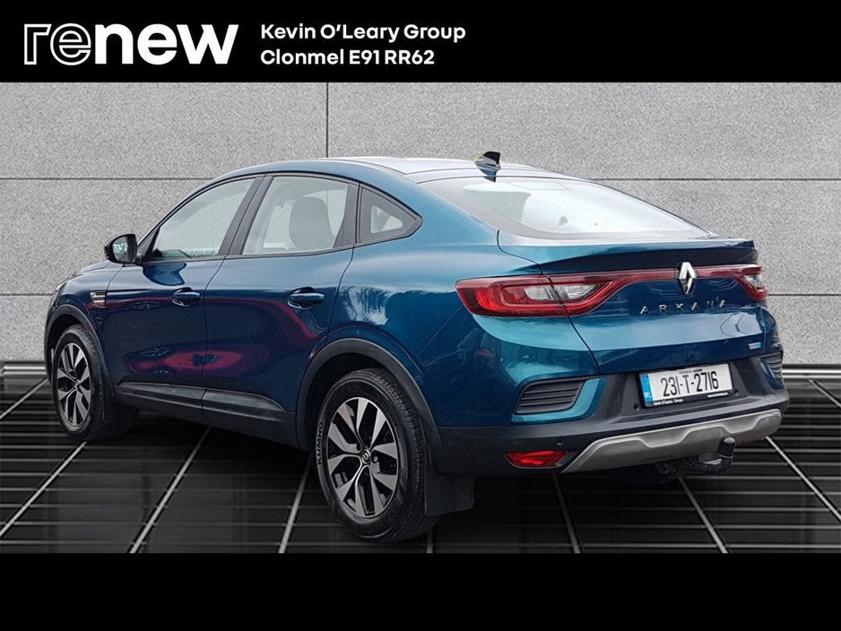 2023 Renault Arkana - image 3