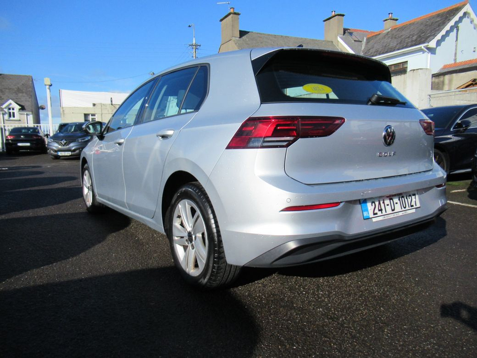 2024 Volkswagen Golf Life 2.0 TDI 115HP 5DR €30,950