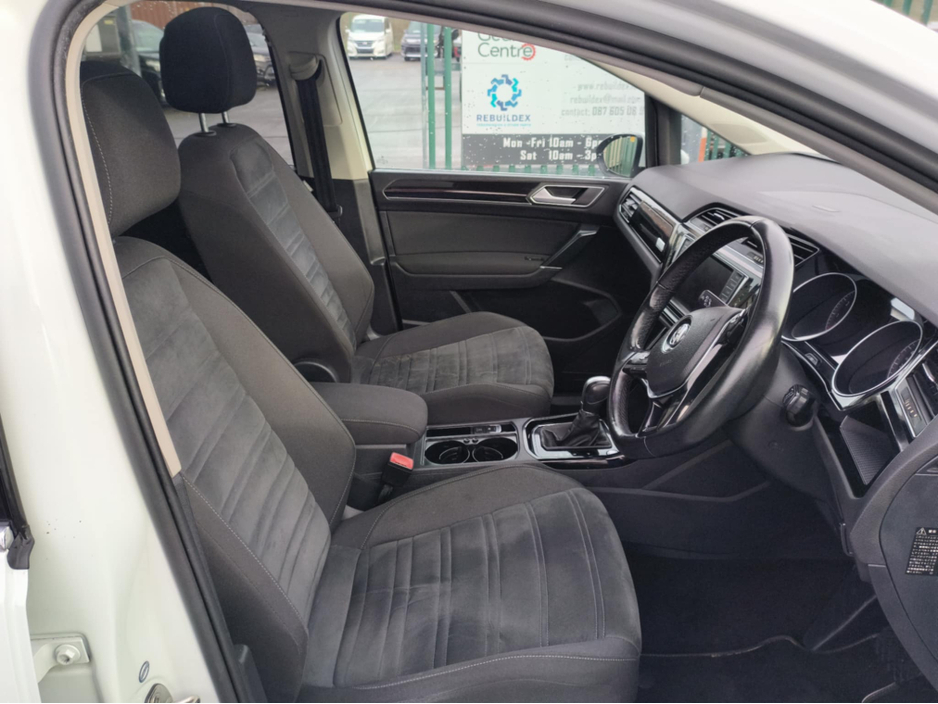 2017 Volkswagen Touran Comfort €16,950