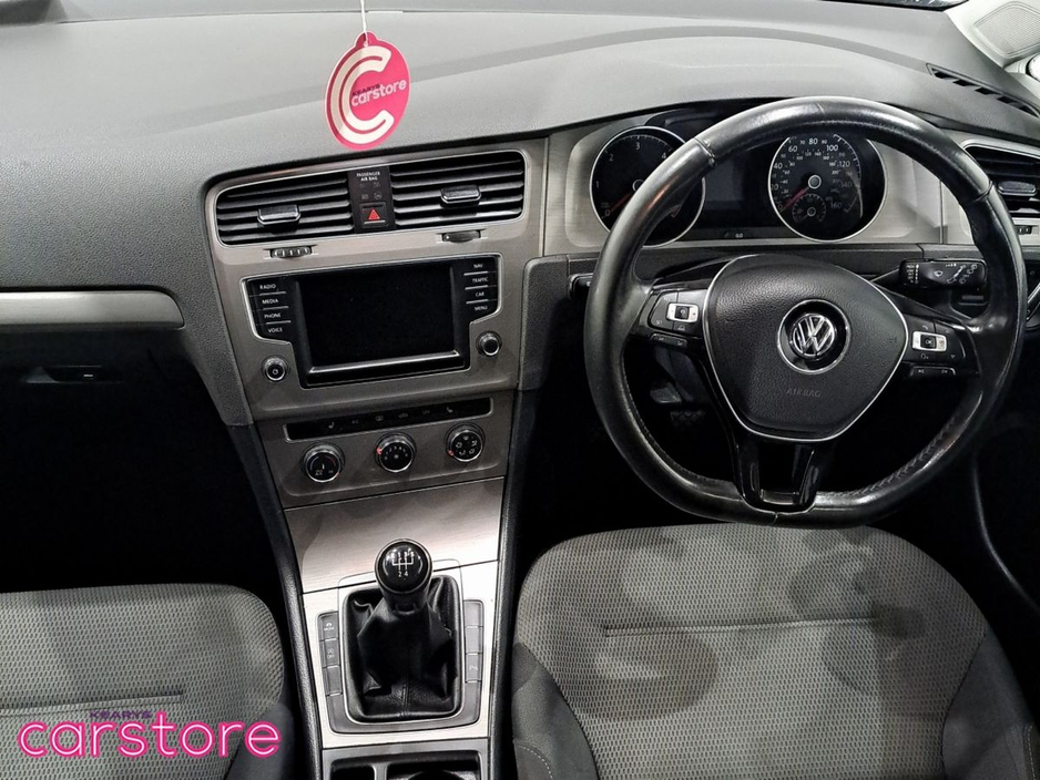 2016 Volkswagen Golf 1.6 TDI 5DR 110HP BlueMotion €15,480