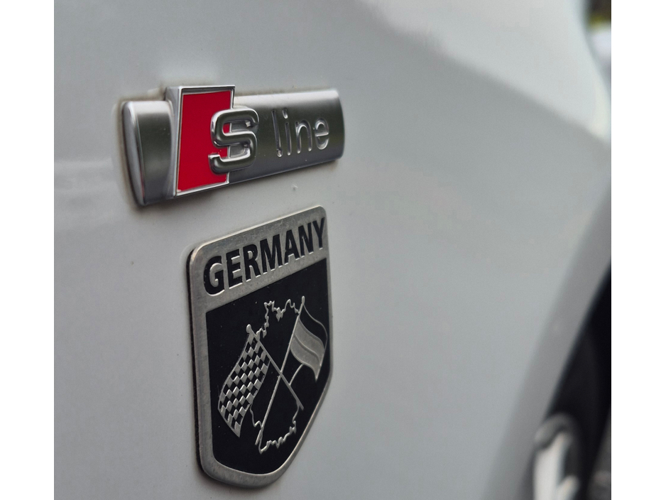 2015 Audi A1 - image 19