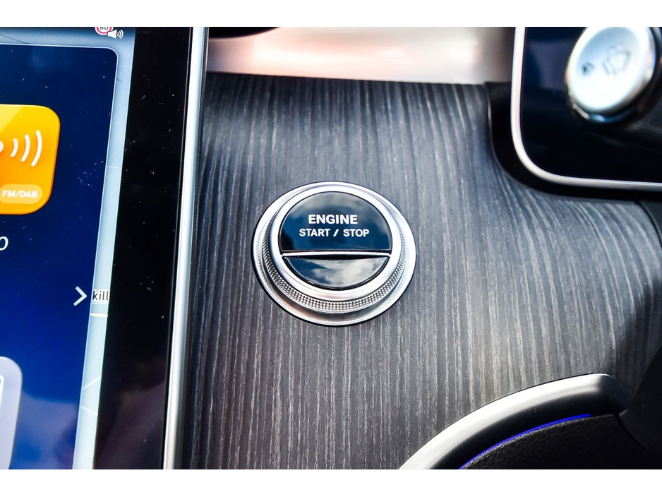 2025 Mercedes-Benz C Class - image 23