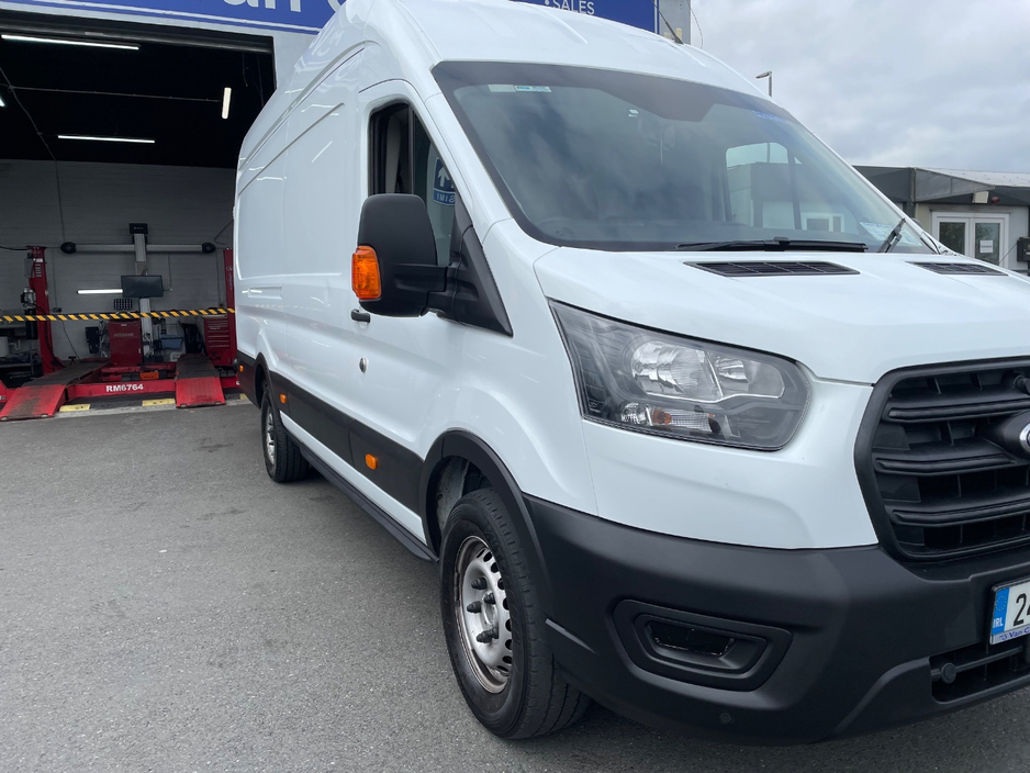 2024 Ford Transit - image 8