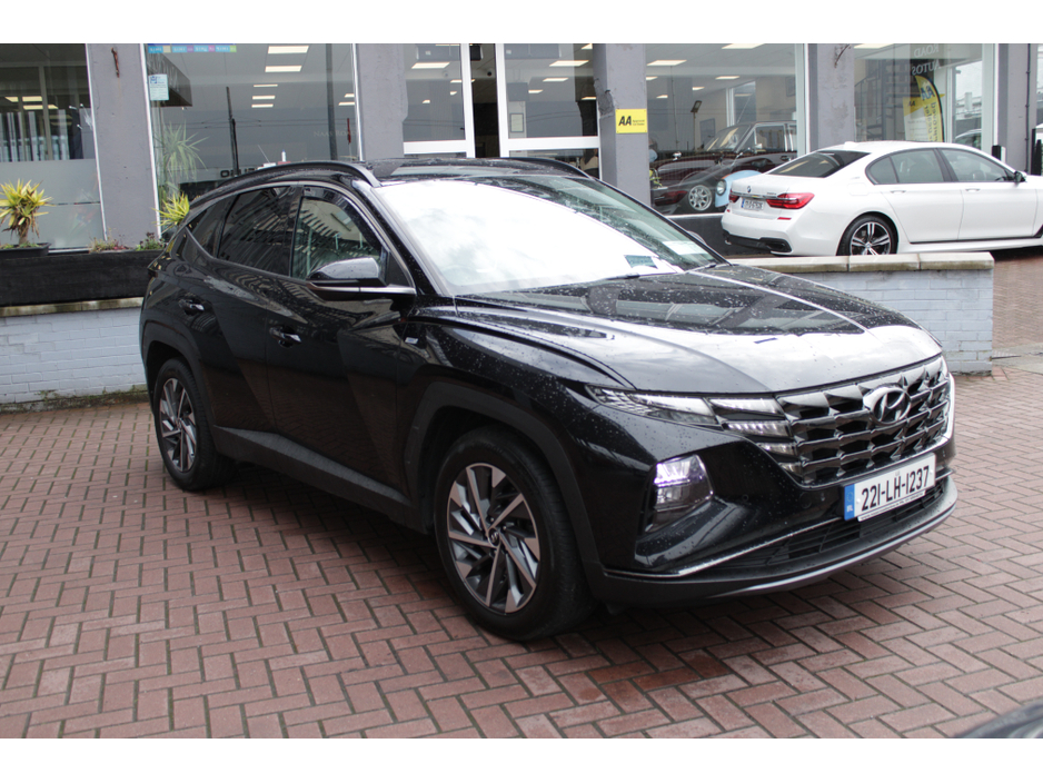 2022 Hyundai Tucson - image 2