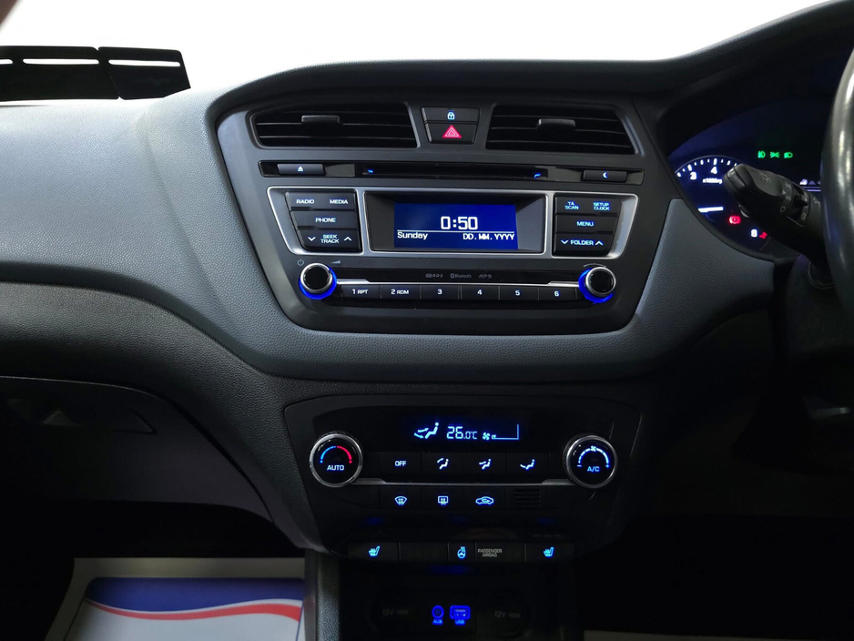 2015 Hyundai i20  €10,950