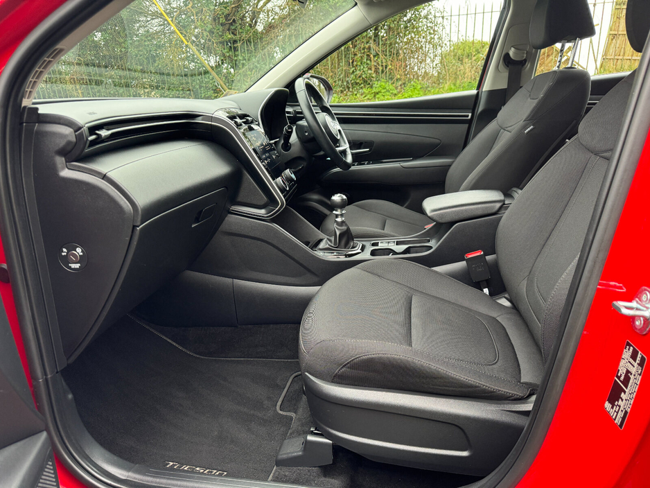 2023 Hyundai Tucson - image 9