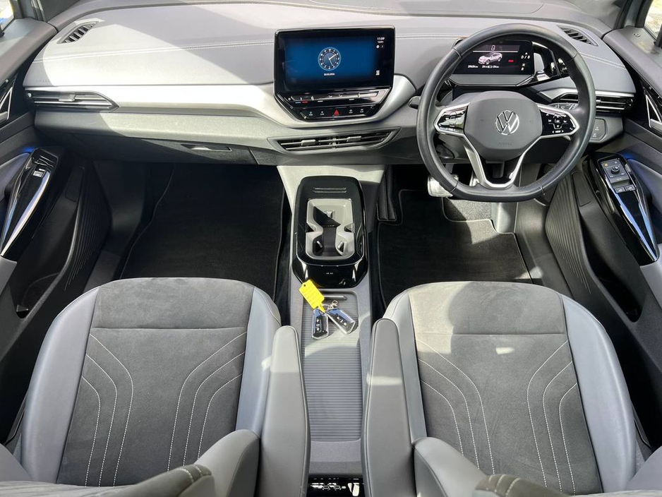 2023 Volkswagen ID.4 - image 10