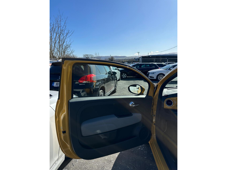 2015 Fiat 500 - image 11