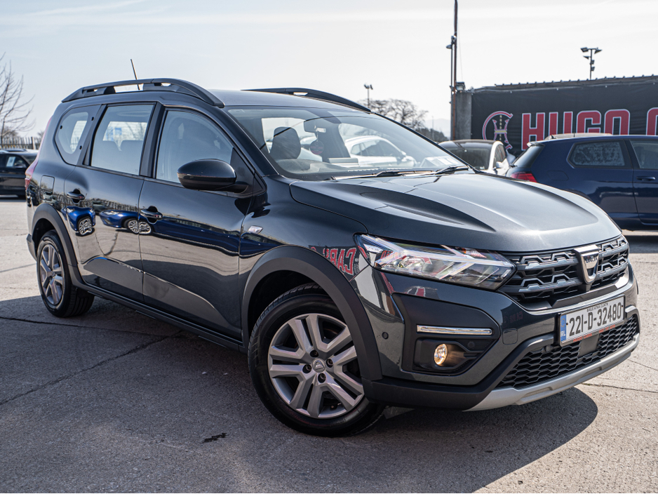 2022 Dacia Jogger - image 14