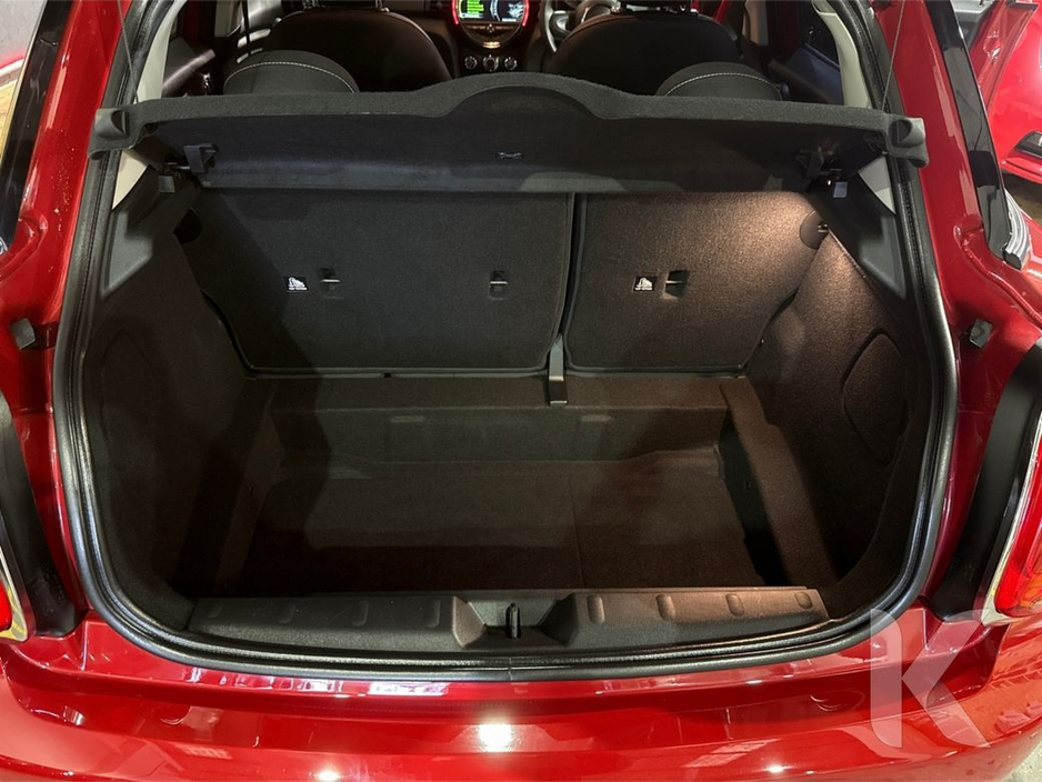 2018 MINI One - image 10