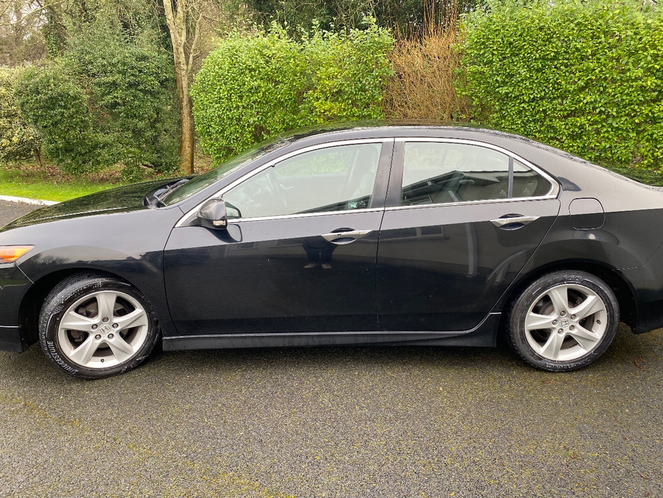 2021 Volvo XC60 2.0 T6 R-DESIGN RECRGE 34 340BHP 5DR A €100,000