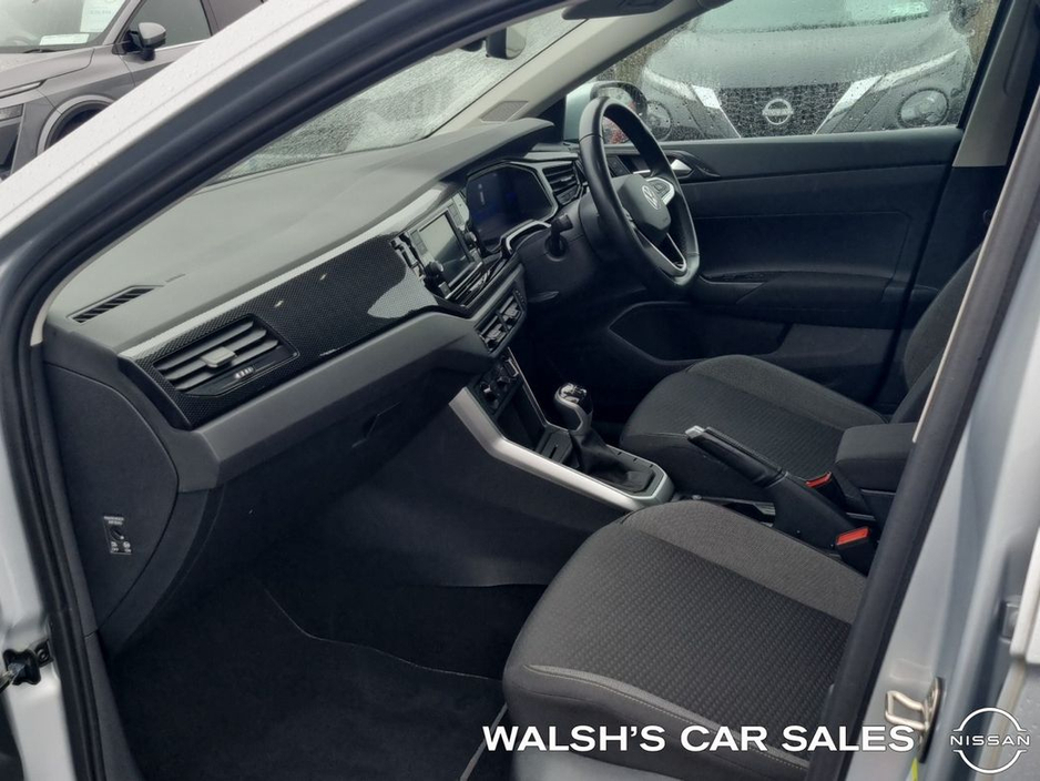 2022 Volkswagen Taigo - image 5