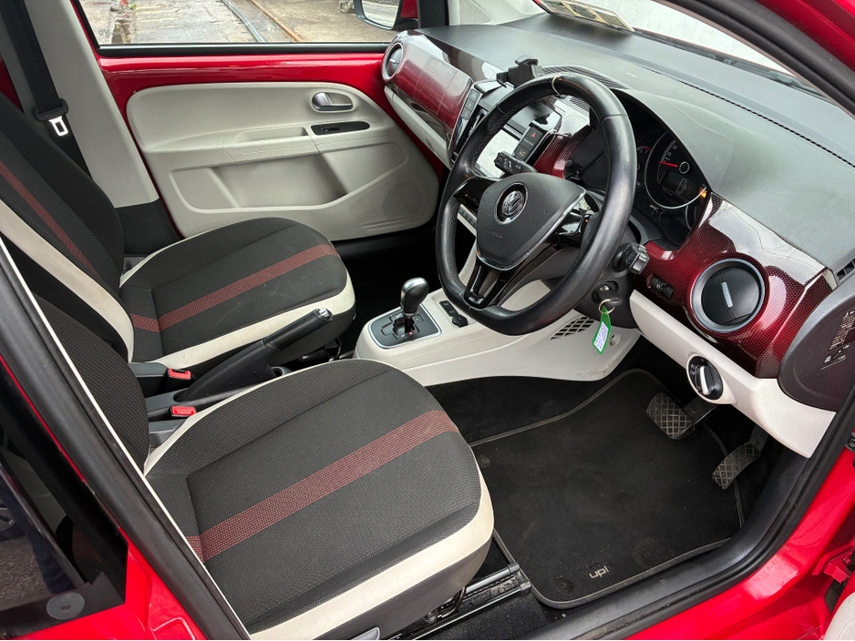 2018 Volkswagen up! - image 9