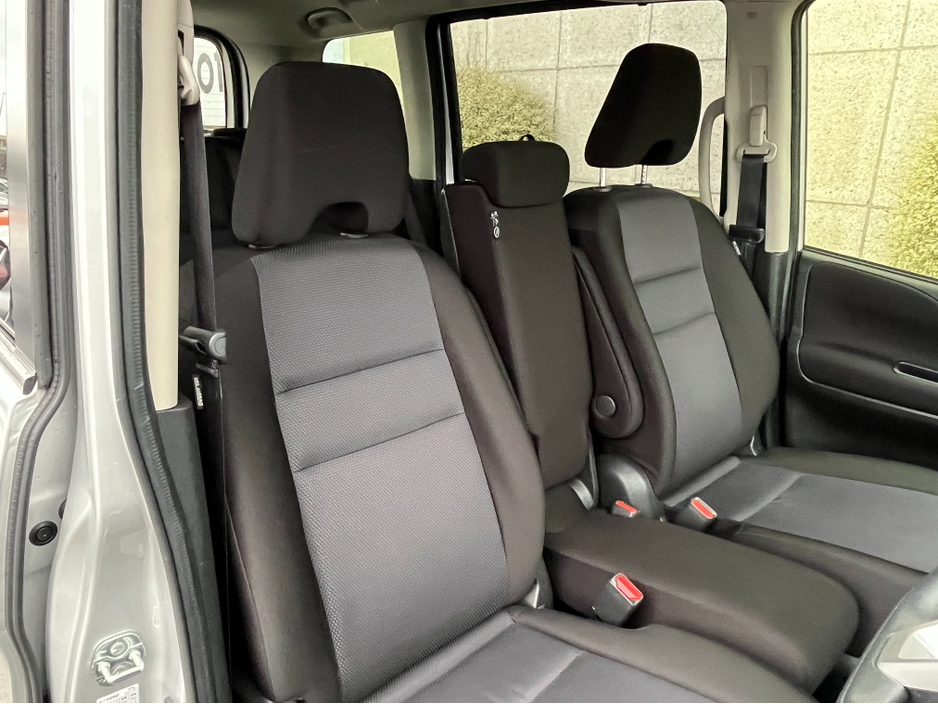 2022 Nissan Serena 8 SEATER AUTOMATIC HYBRID 2.0 PETROL //POWER SLIDING REAR DOORS//360 PARKING CAMERAS//KEYLESS ENTRY// €24,950