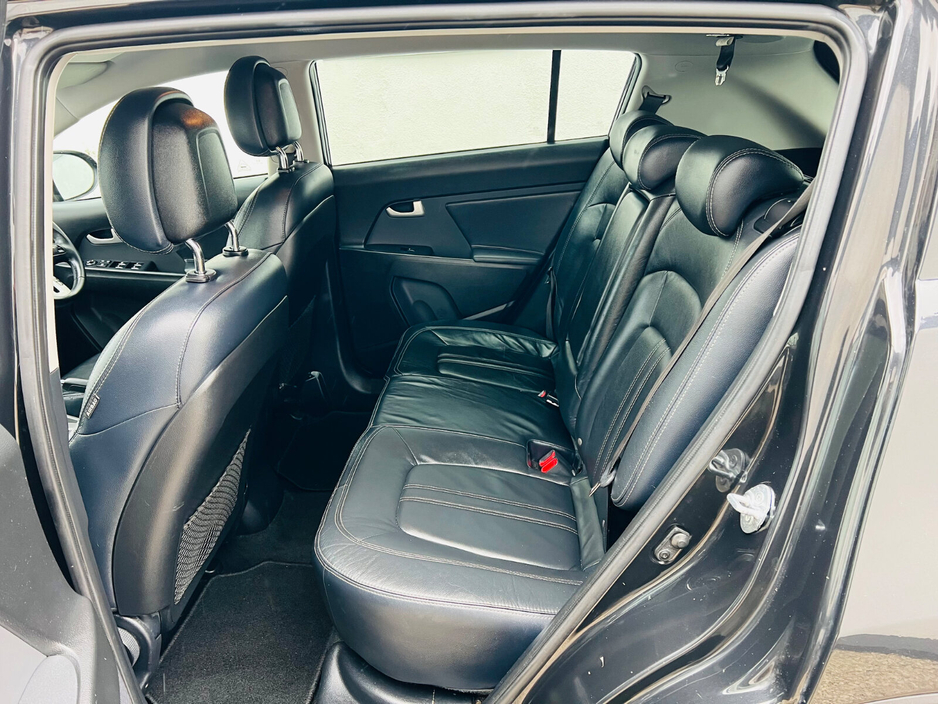 2015 Kia Sportage - image 5