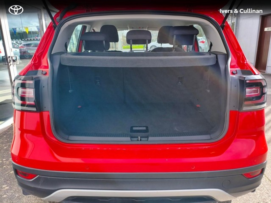 2020 Volkswagen T-Cross - image 10