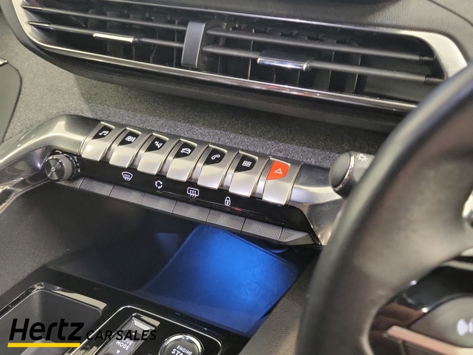 2023 Peugeot 3008 - image 21