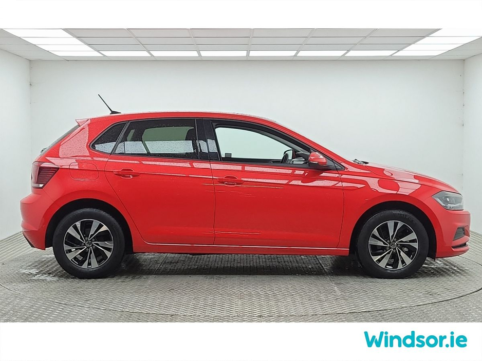 2022 Volkswagen Polo - image 12