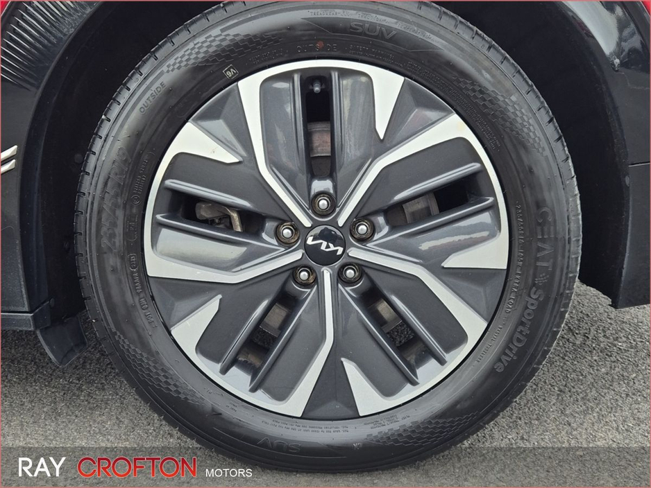 2023 Kia EV6 - image 8