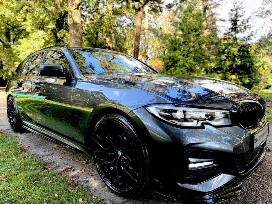 2020 BMW 3 Series - image 11