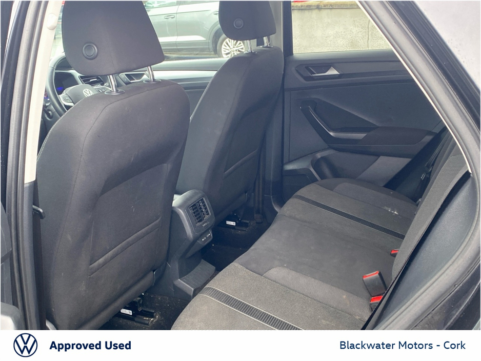 2023 Volkswagen T-Roc 1.0TSI 110BHP LIFE WITH REAR VIEW CAMERA €28,995