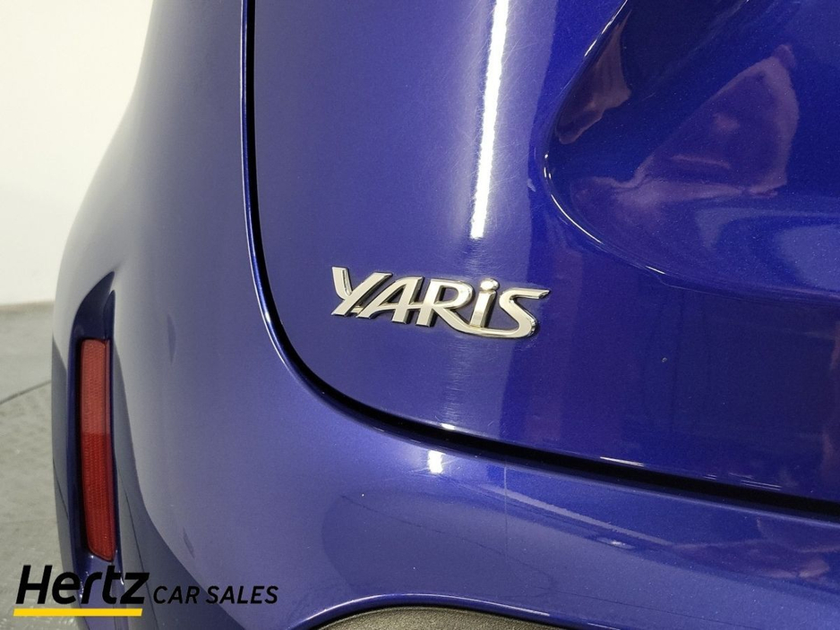 2023 Toyota Yaris - image 12