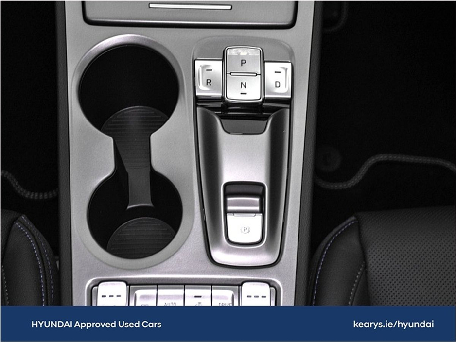 2023 Hyundai Kona EV Premium 64 kWh €23,777