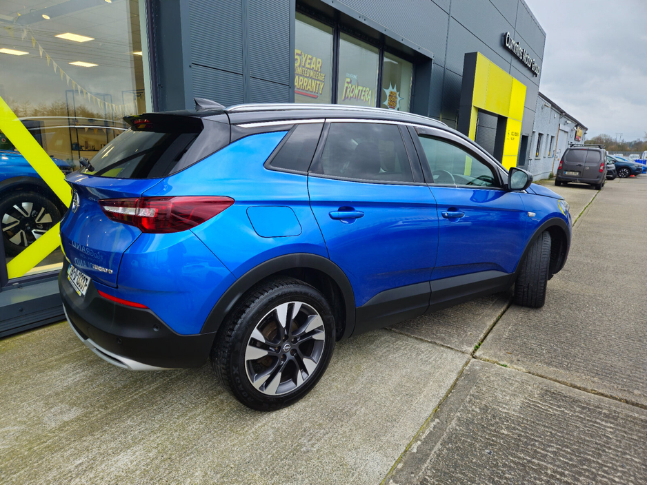 2019 Opel Grandland X - image 3