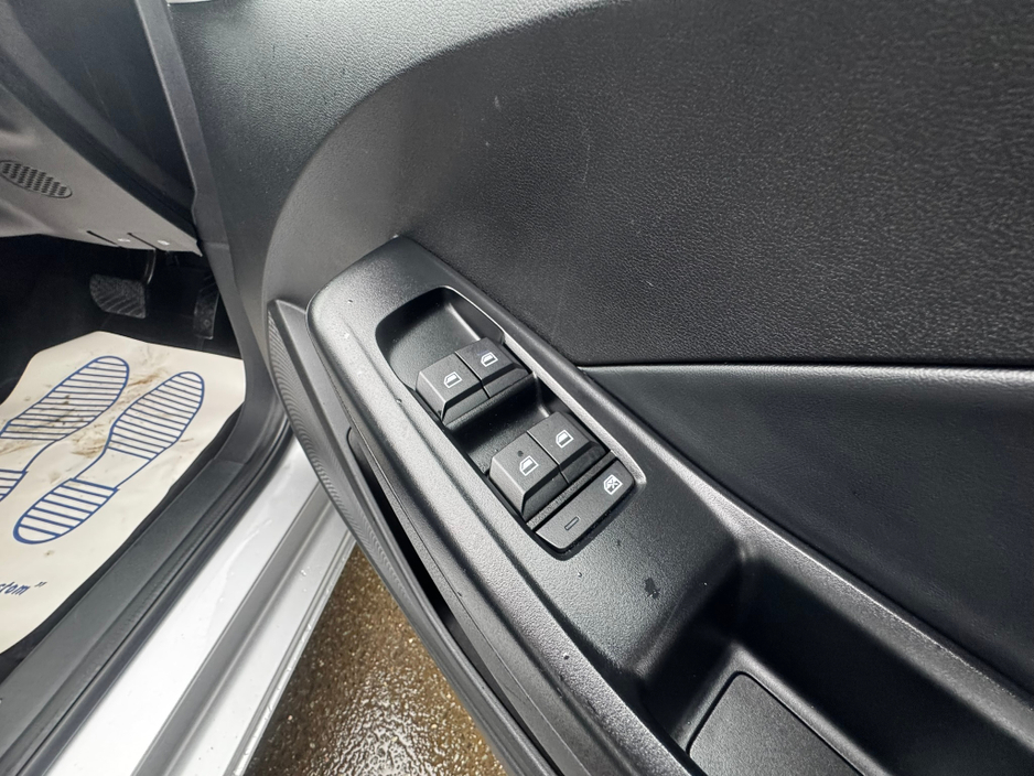 2025 MG MG3 - image 18